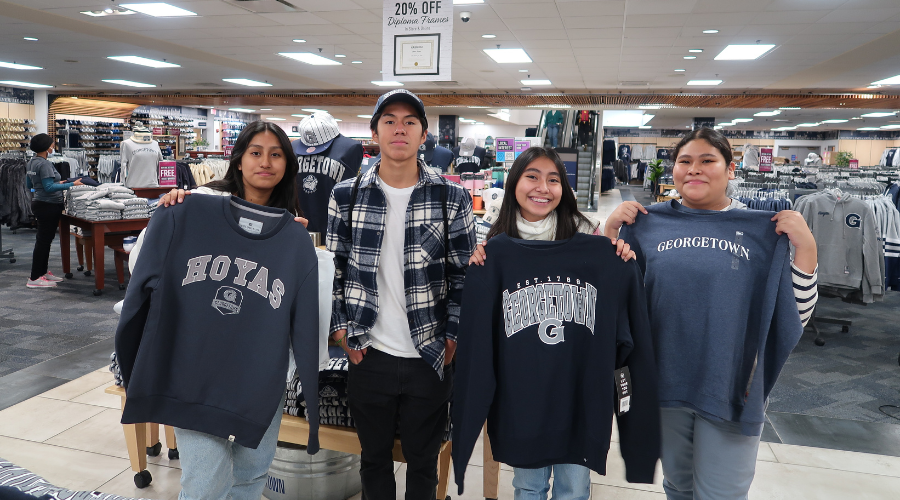 OJS students at the Georgetown University bookstore
