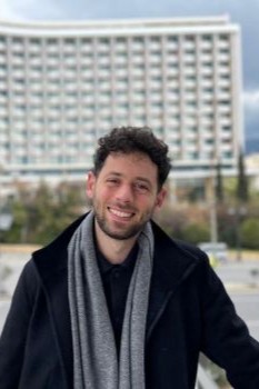 Nikos Mavrakis