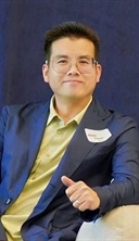 Image Profile of Daniel Hu