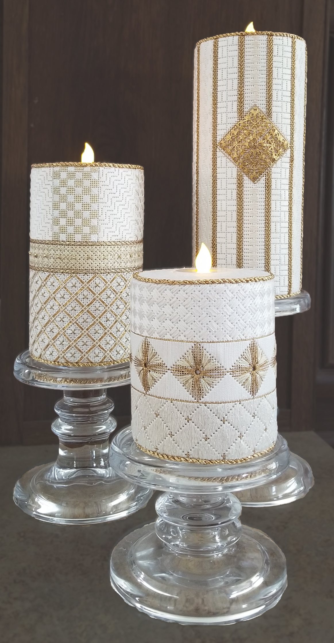 22908 Golden Candles