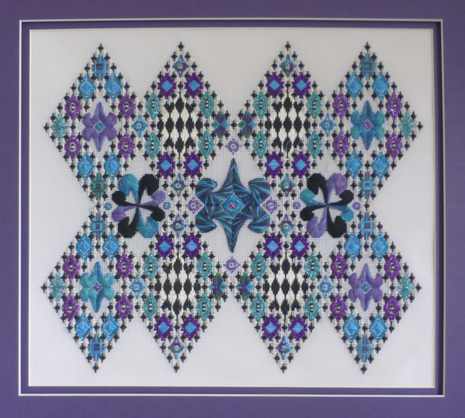 23012 Harlequin